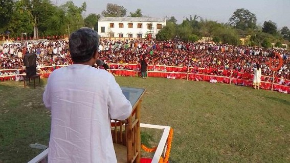 Manik Sarkar blamed Congress-run Panchayats for corruption: Treated BJP as anti-common people